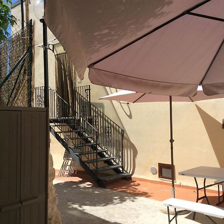 Da Sciuri Case Vacanza Barisciano Exterior photo